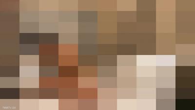 어느 커뮤니티의 인턴 남배우가 달콤한 미소를 지닌 화샤오웬과 물이 강으로 흘러갈 정도로 풀을 뜯은 귀여운 큰 가슴 소녀를 탐구한다.