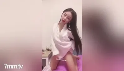 Kuaishou Super Beautiful Temperament Goddess With Big Breasts [Demon Ji Meier] Showing Her Face And Nude For Private Shots, These Breasts Are So Beautiful!