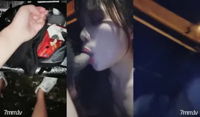 [Goddess Of Outdoor Streaking] The New Round Of Epidemic Hits No One On The Road, Just Happens To Be In The Grass Under The Field Bridge, Blowjob, Slap, Enema, Pissing, Playing With Heartbeat