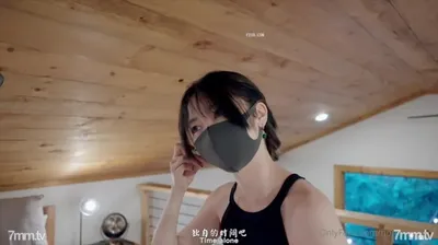 【中秋節特典】最新の超ホット香港ネットレッドトップ美少女▌HongKongDoll▌深い森の秘密の場所での出会い-昼から夜まで露天風呂1つ