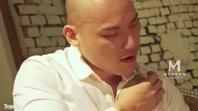 Madou Media MD0205 택시 기사의 사악한 전술 순진한 여학생의 강간 및 학대 신인 여배우 Tang Fei