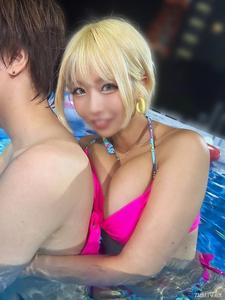 fc2-ppv 4742444 ちんちん勃ちっぱ!ガチヤバBODYな金髪巨乳ギャルにナイトプールでカラダ密着エロデート⇒そのあとホテルで連続生交尾(中出し×②)『アリス』