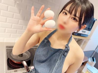 fc2-ppv 4062925 期間限定価格!【無】色気ムンムン裸エプロン♡すっごいエロい体つきのゆみちゃんと同棲気分でイチャラブハメ撮り中出しSEX! {