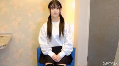 FC2-PPV 4420877 【無】ニーハイ+ツインテール♡あの天使の笑顔、超絶可愛いゆみちゃんとの2回中出しハメ撮りSEX!欲求不満の剛毛おマ〇コをイカせまくり!※特典高画質版 {
