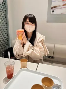 fc2-ppv 2796115 【에리카 짱 데뷔 작품으로 돌아가 지금의 마음을 부딪쳐 보았습니다】 {