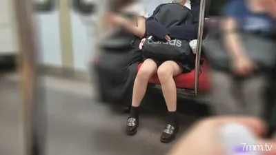fc2-ppv 3067566 縣級通識課程②小動物少女。把遙控轉子放在貓裡，坐火車... {